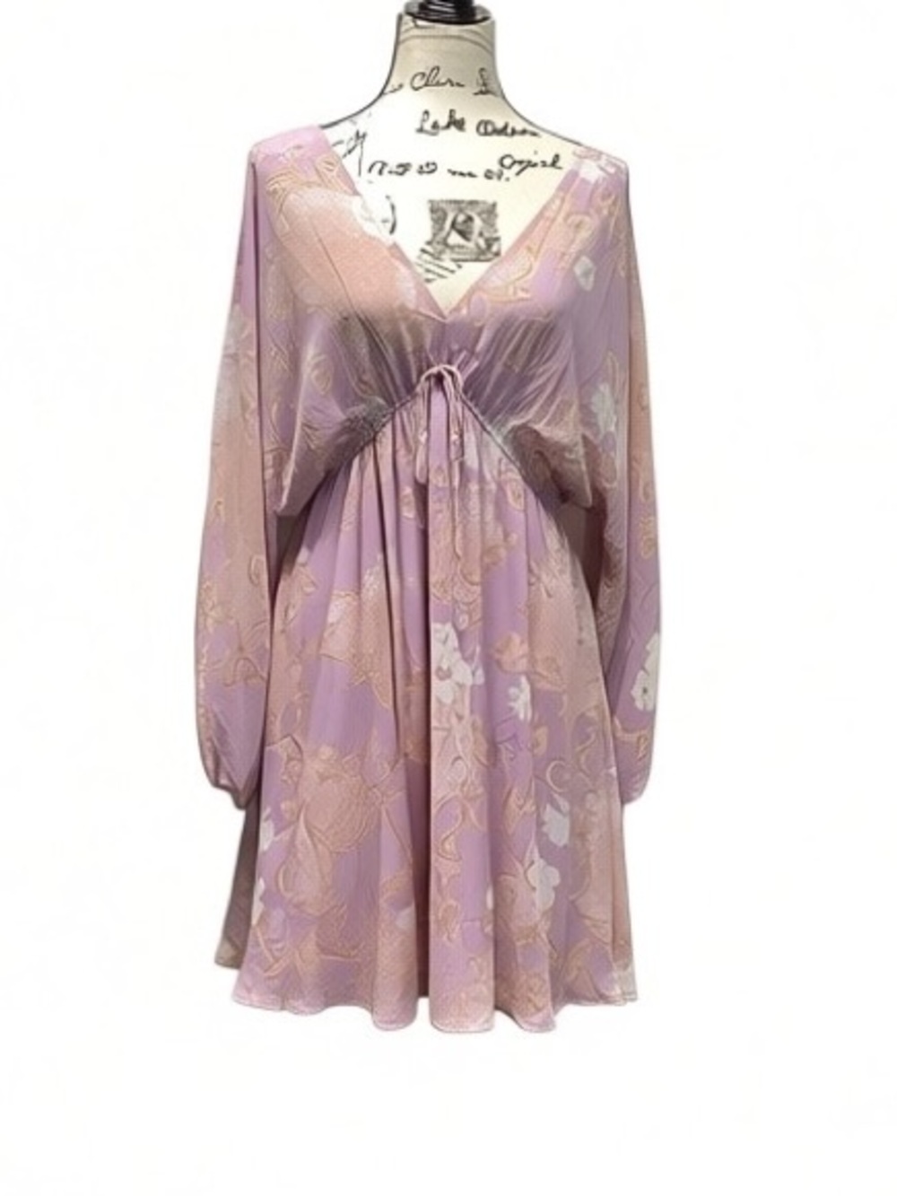 Emily Wonder cottagecore vneck mini dress. Lavender floral size Large